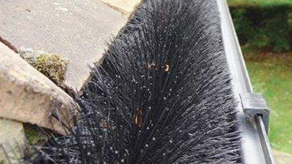 PROTEGE GOUTTIERE+BROSSE 110CM